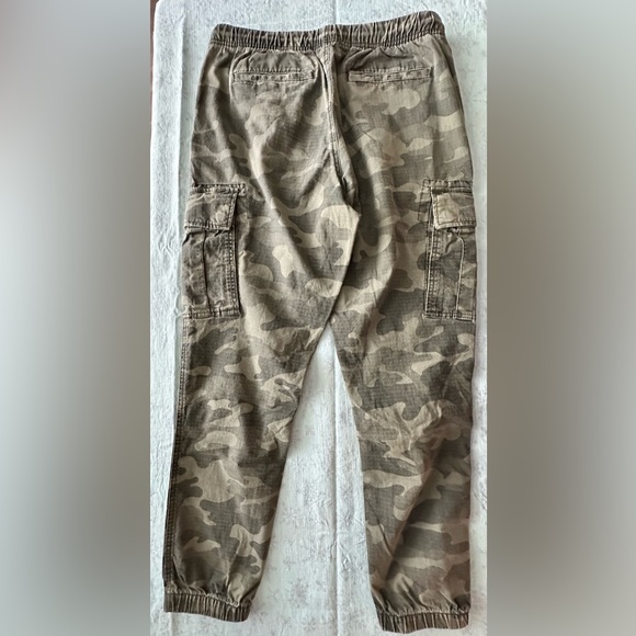 OLD NAVY Cargo Camouflage Pants - Picture 6 of 6